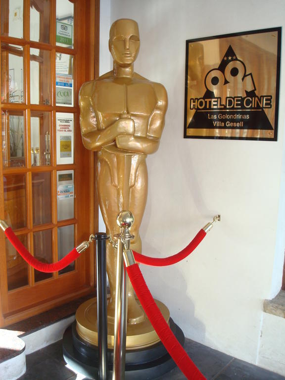 Hotel De Cine Las Golondrinas Villa Gesell Exterior foto